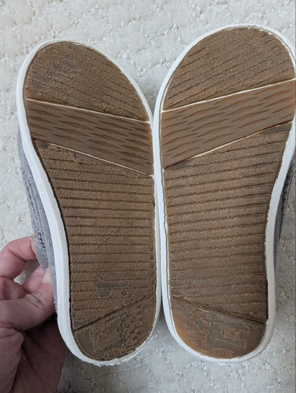 Kids TOMS Gray Suede High-Top Velcro Sneakers Size Toddler US9